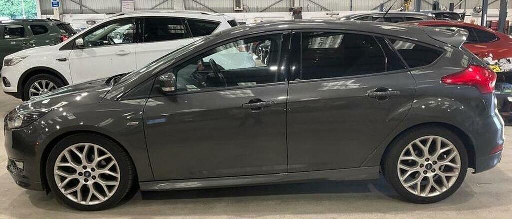 Ford Focus Hatchback 1.0T Ecoboost St-line Euro 6 Ss Grey