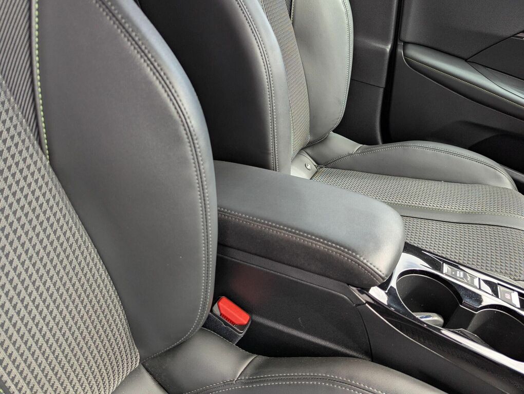 Peugeot e-2008 50Kwh Allure Premium Suv 7Kw Orange #31