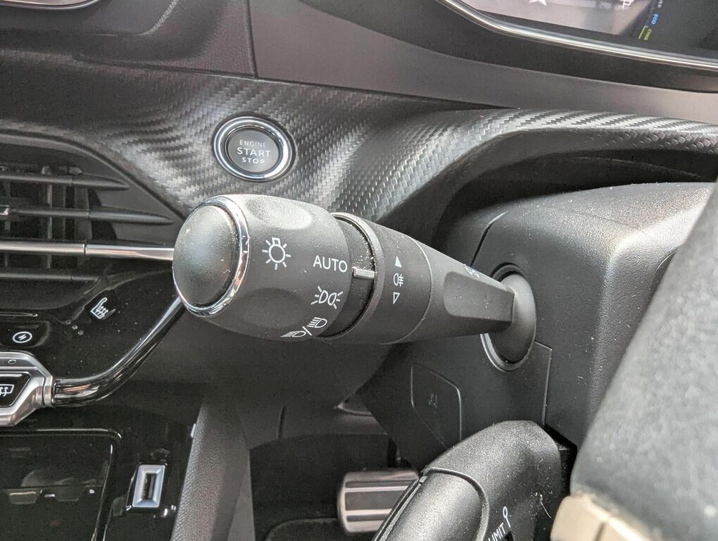 Peugeot e-2008 50Kwh Allure Premium Suv 7Kw Orange #11