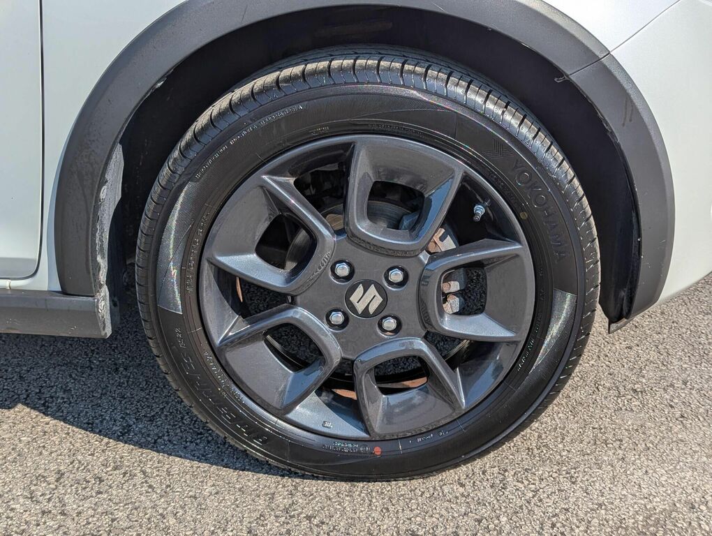 Suzuki Ignis Red #11