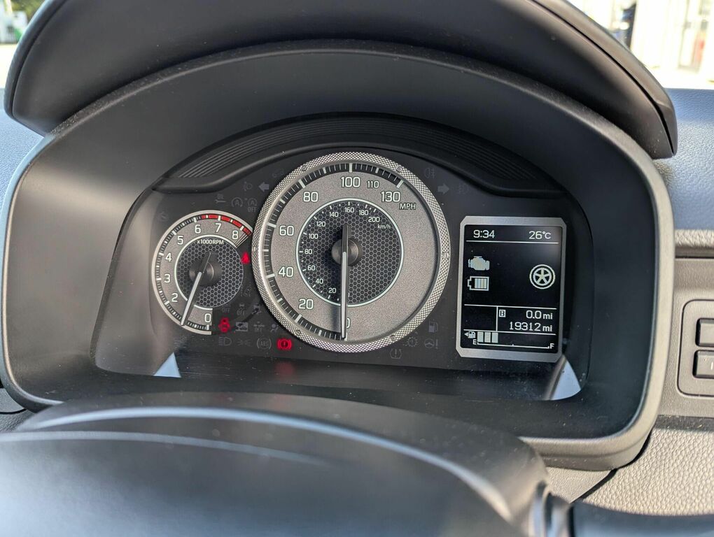 Suzuki Ignis Red #16