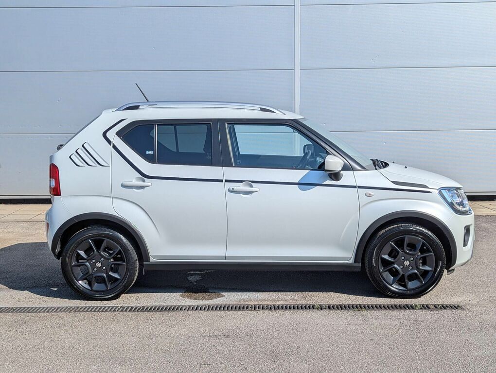 Suzuki Ignis Red #8