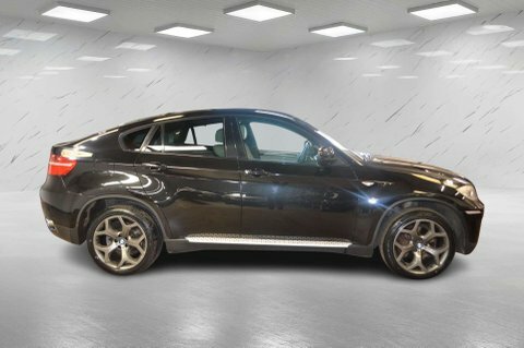 BMW X6  Black #9