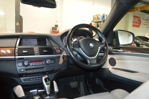 BMW X6  Black #16