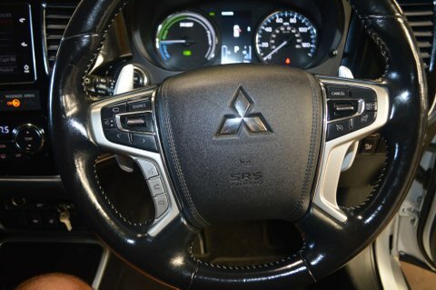 Mitsubishi Outlander Suv 2.0H 12Kwh 5H Cvt 4Wd Euro 6 Ss 20181 Brown #16
