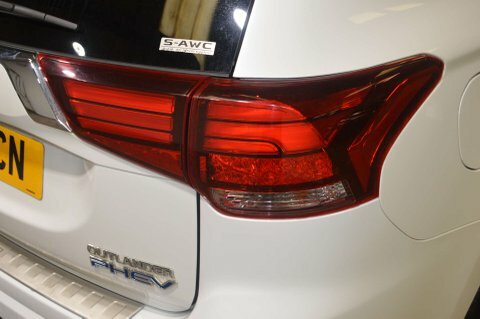 Mitsubishi Outlander Suv 2.0H 12Kwh 5H Cvt 4Wd Euro 6 Ss 20181 Brown #42