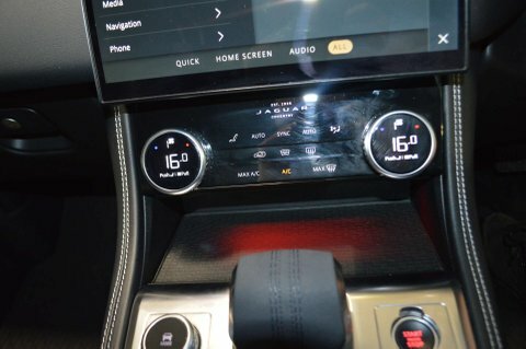 Jaguar F-Pace R-dynamic S White #30