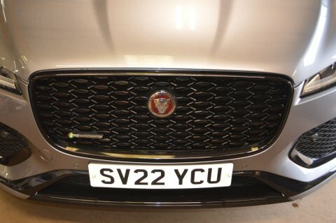 Jaguar F-Pace R-dynamic S White #49