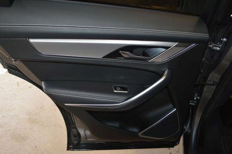 Jaguar F-Pace R-dynamic S White #18