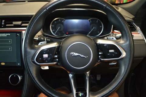 Jaguar F-Pace R-dynamic S White #37