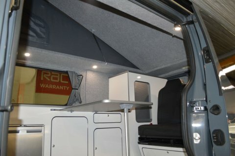 Nissan Primastar Tekna White #16