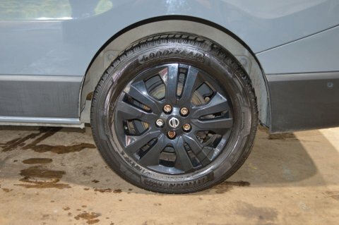 Nissan Primastar Tekna White #22