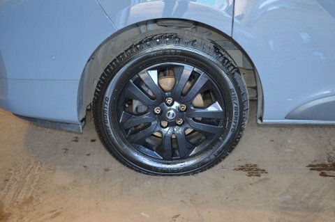 Nissan Primastar Tekna White #23