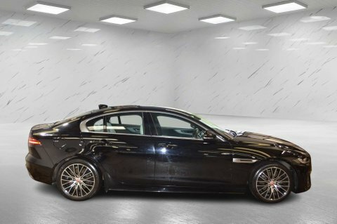 Jaguar XE 2.0 P250i R-dynamic Black #4