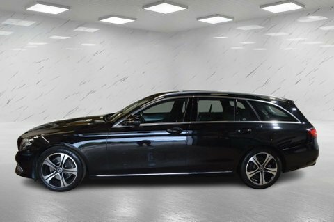 Mercedes-Benz E Class 2.0 E200 Se Black #4