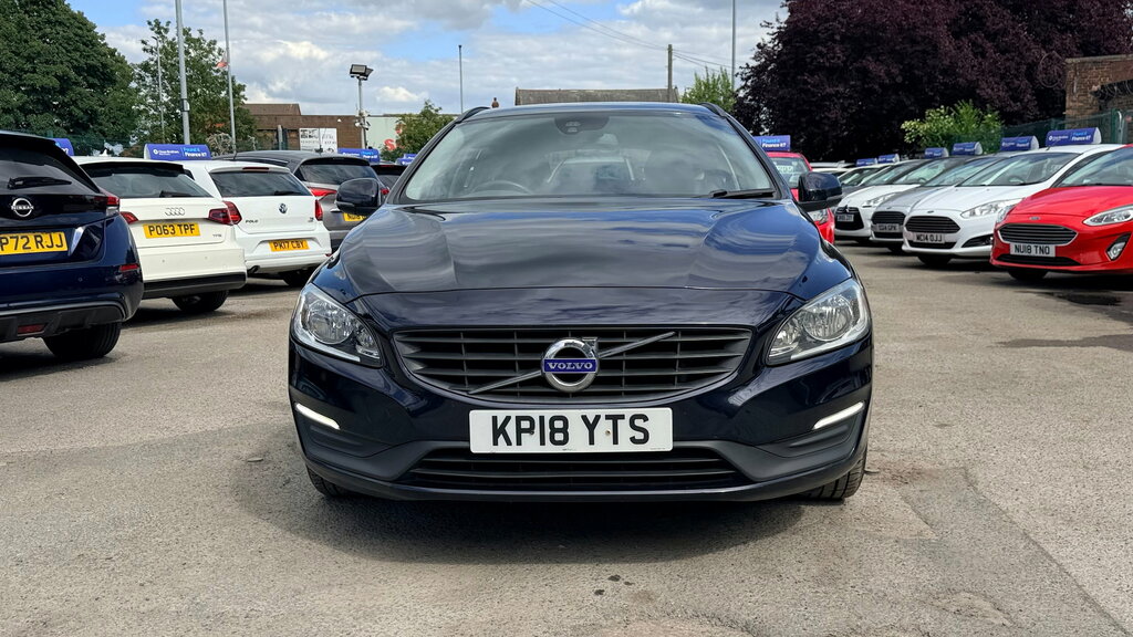 Volvo V60 2.0 D4 Momentum Pro Euro 6 Ss Red #8