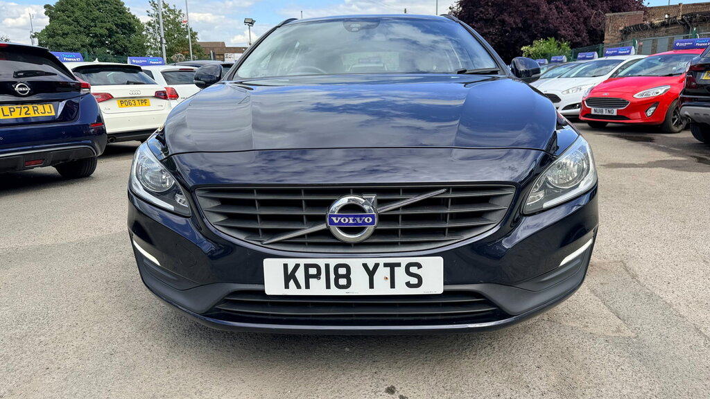 Volvo V60 2.0 D4 Momentum Pro Euro 6 Ss Red #32