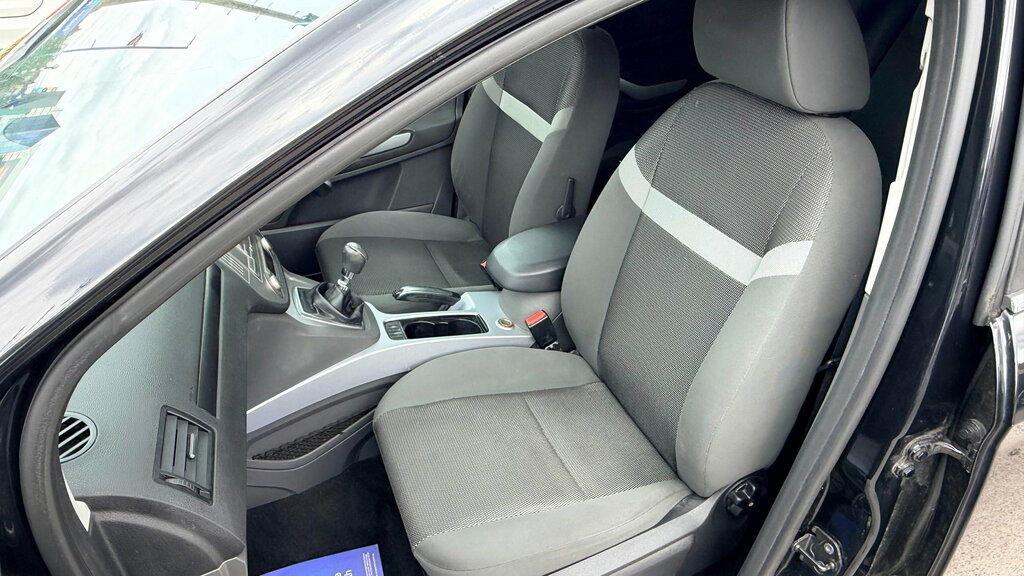 Ford Kuga 2.0 Zetec Tdci Awd 138 Bhp White #18