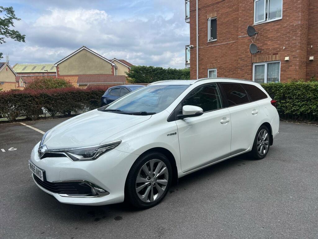 Toyota Auris Estate 1.8 Vvt-h Excel Touring Sports Cvt Euro 6 WH65AKO White #3