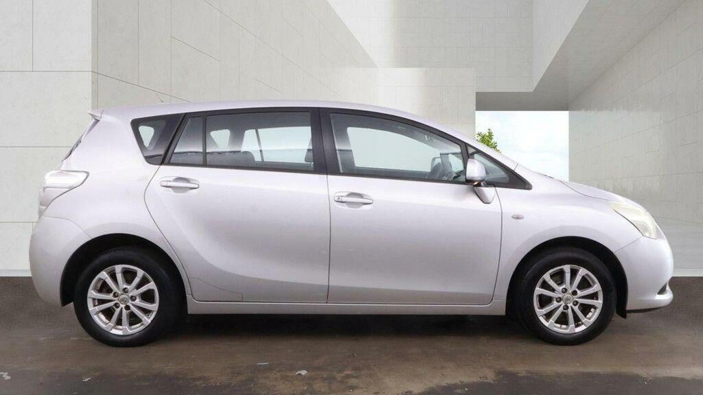 Toyota Verso 1.6 V-matic Tr Euro 5 Silver #5
