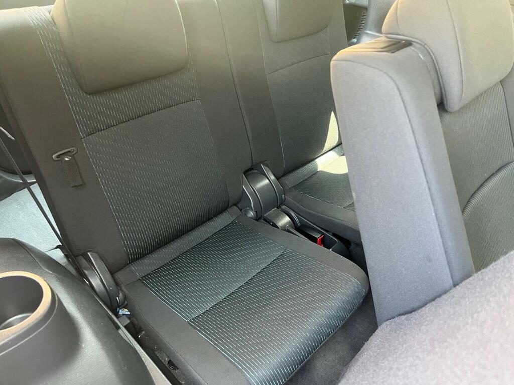 Toyota Verso Mpv Black #26