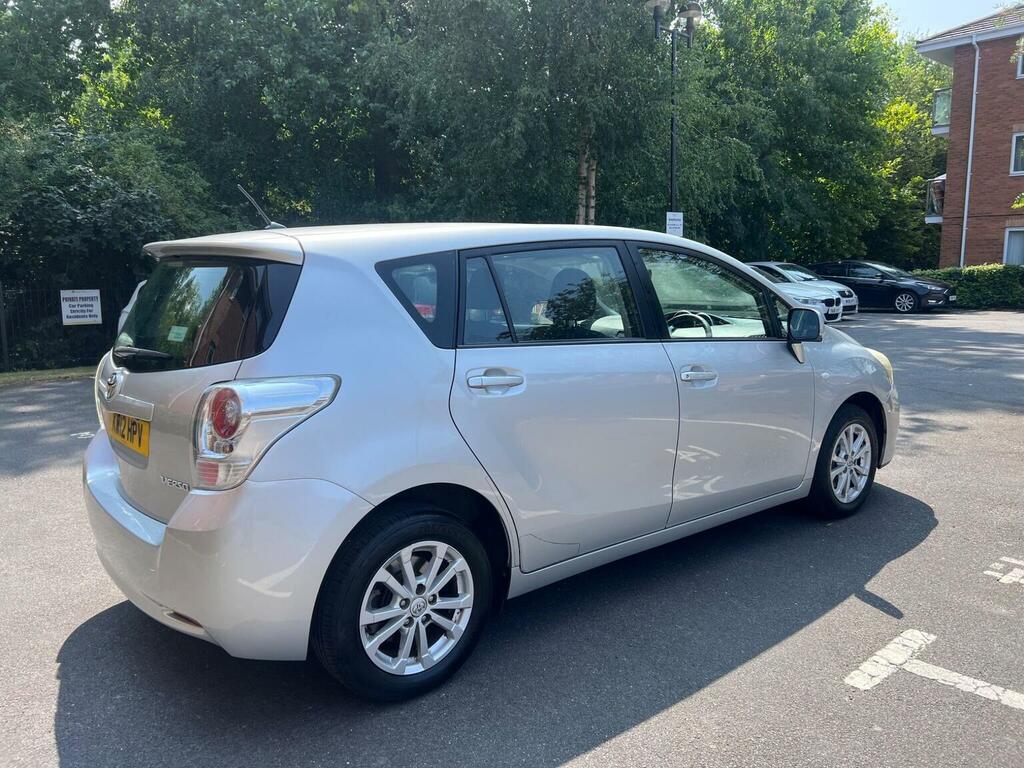 Toyota Verso Mpv Black #6