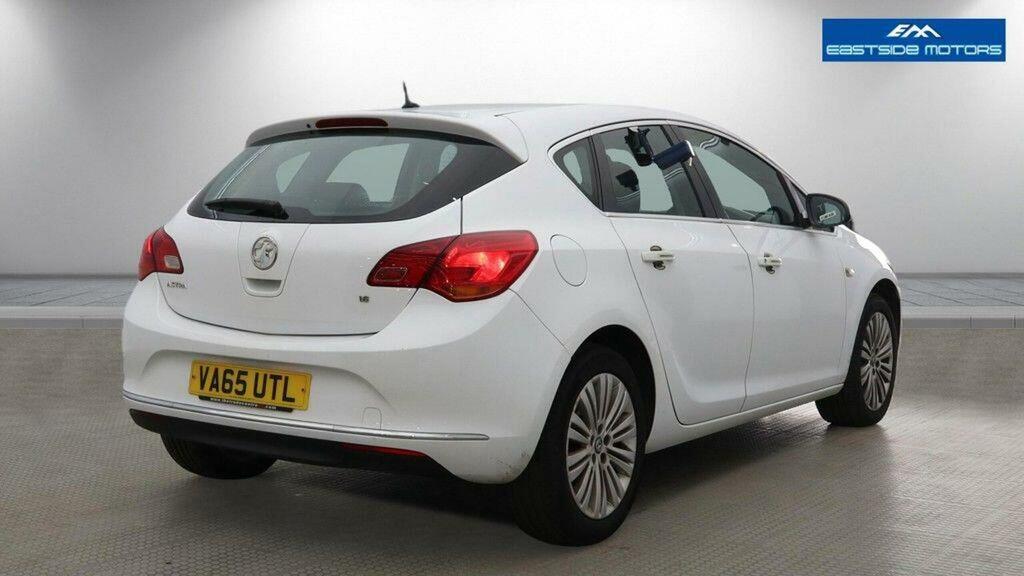 Vauxhall Astra 1.6I Excite Euro 6 White #4