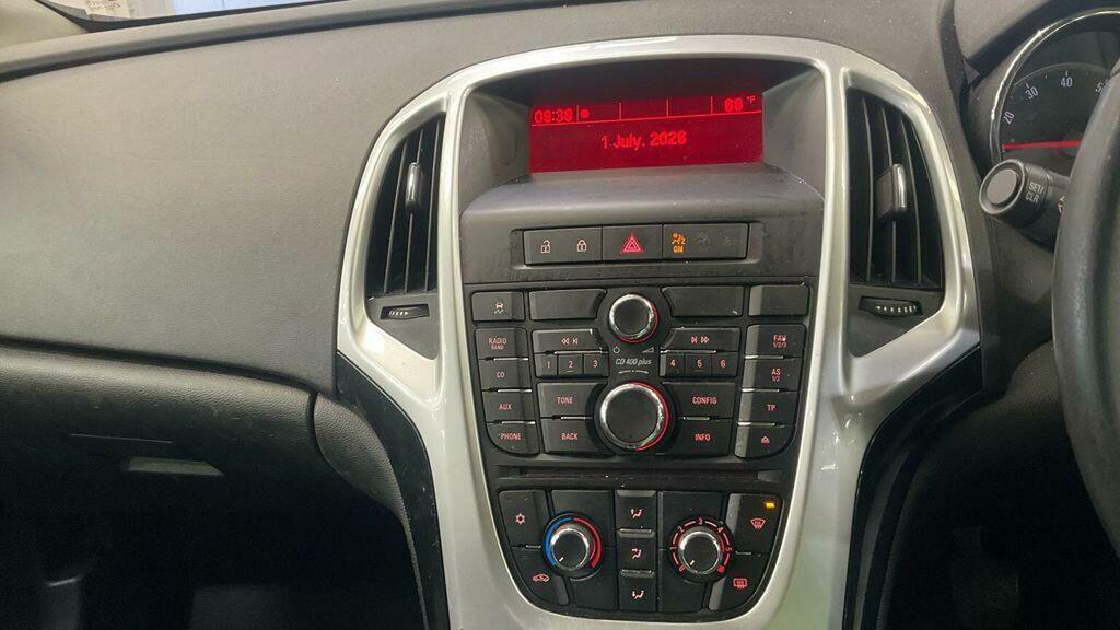 Vauxhall Astra 1.6 Cdti Elite Nav Sports Tourer Euro 6 Red #9