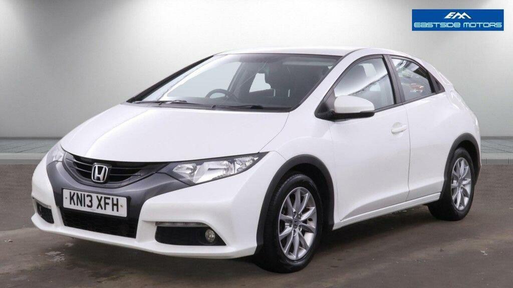 Honda Civic 1.8 I-vtec Es-t Euro 5 Ss White #2