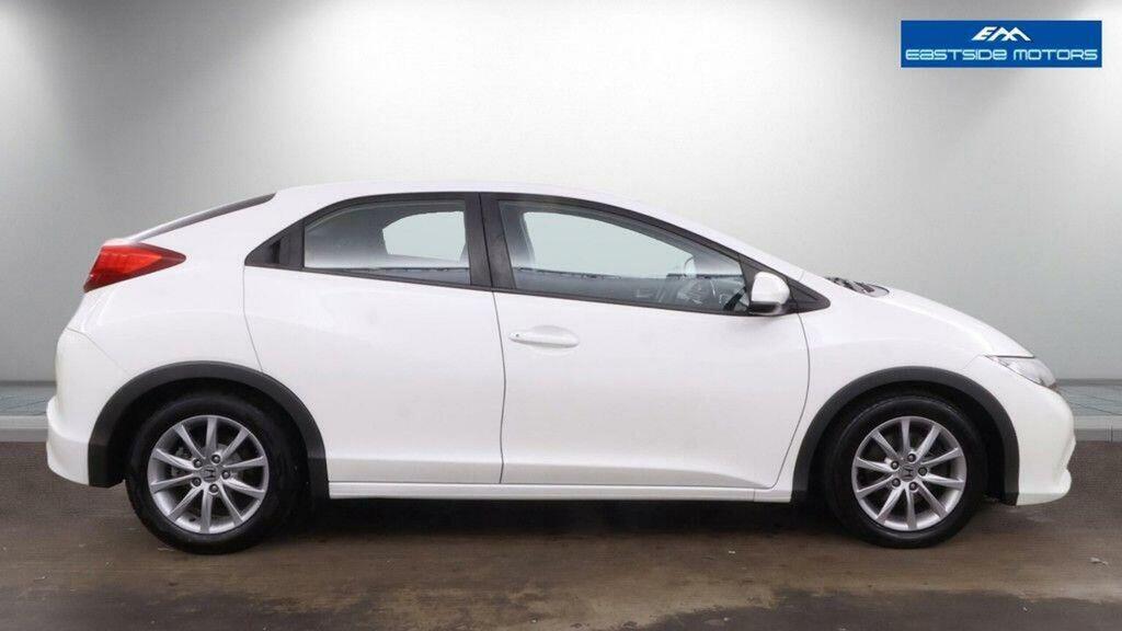 Honda Civic 1.8 I-vtec Es-t Euro 5 Ss White #5