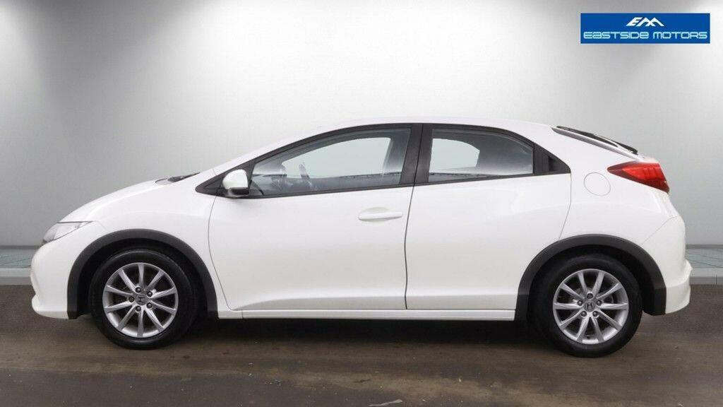 Honda Civic 1.8 I-vtec Es-t Euro 5 Ss White #6