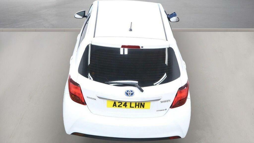 Toyota Yaris Hatchback Grey #7