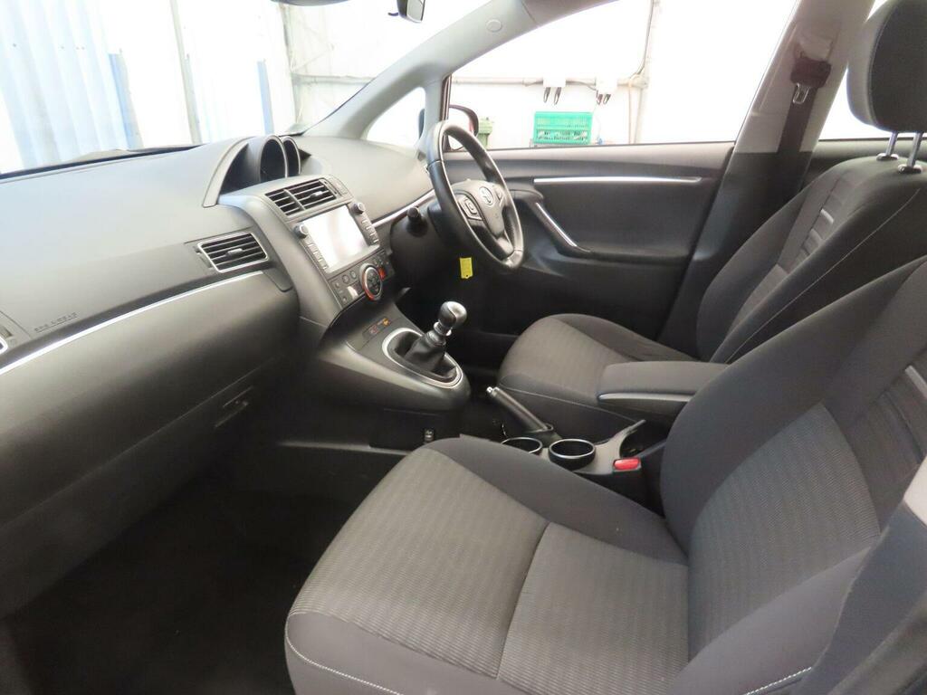 Toyota Verso 1.6 D-4d Design 2016 Brown #7