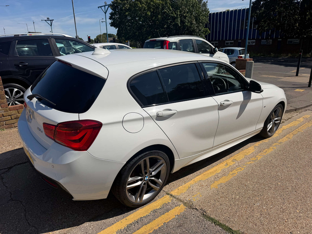 BMW 1 Series 116D M Sport VX68XDD White #4