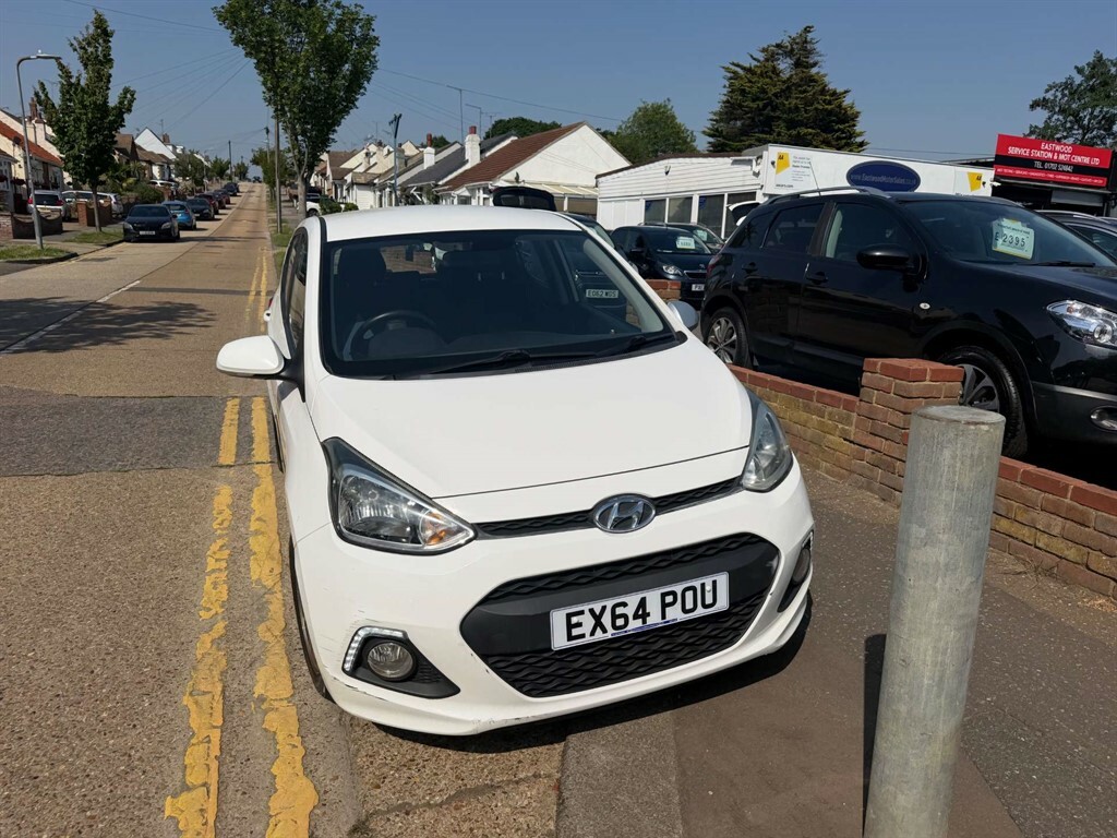 Hyundai I10 Premium White #3