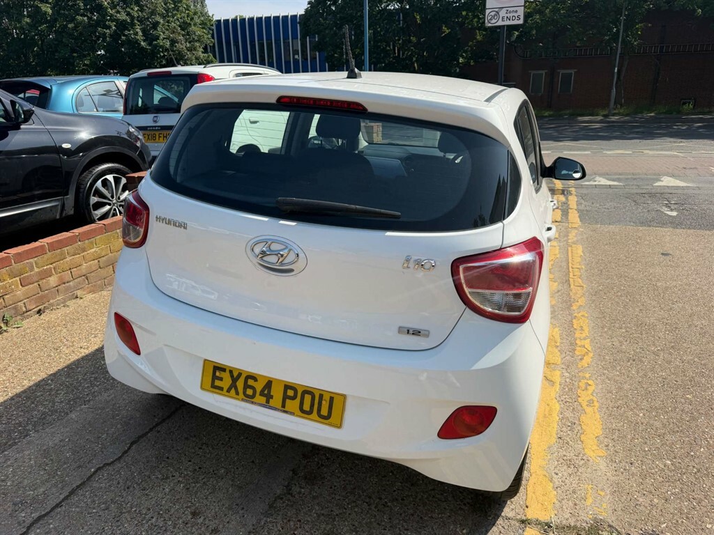 Hyundai I10 Premium White #4