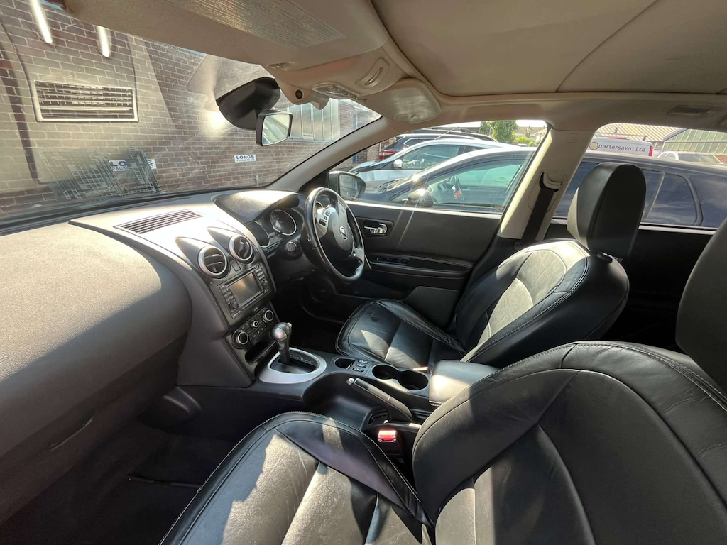 Nissan Qashqai Tekna Cvt EK62HWF Black #2