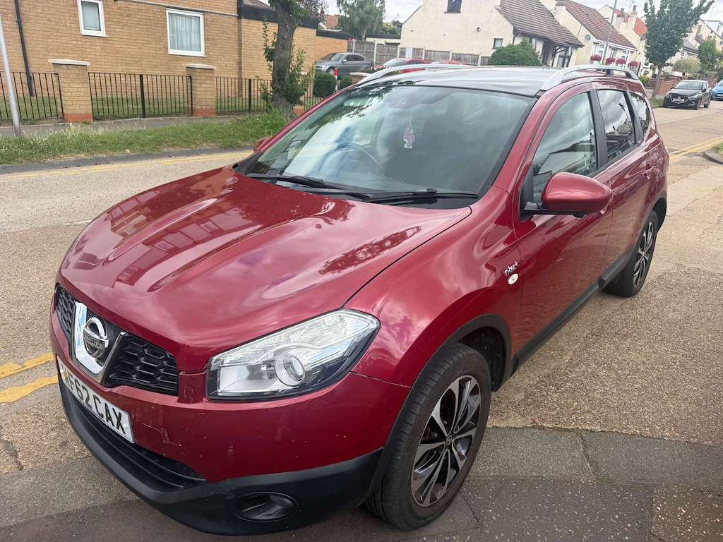 Nissan Qashqai+2 Qashqai2 N-tec Red #3