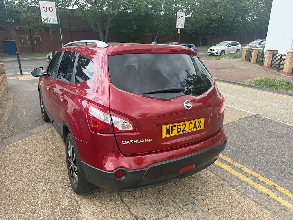 Nissan Qashqai+2 Qashqai2 N-tec Red #6