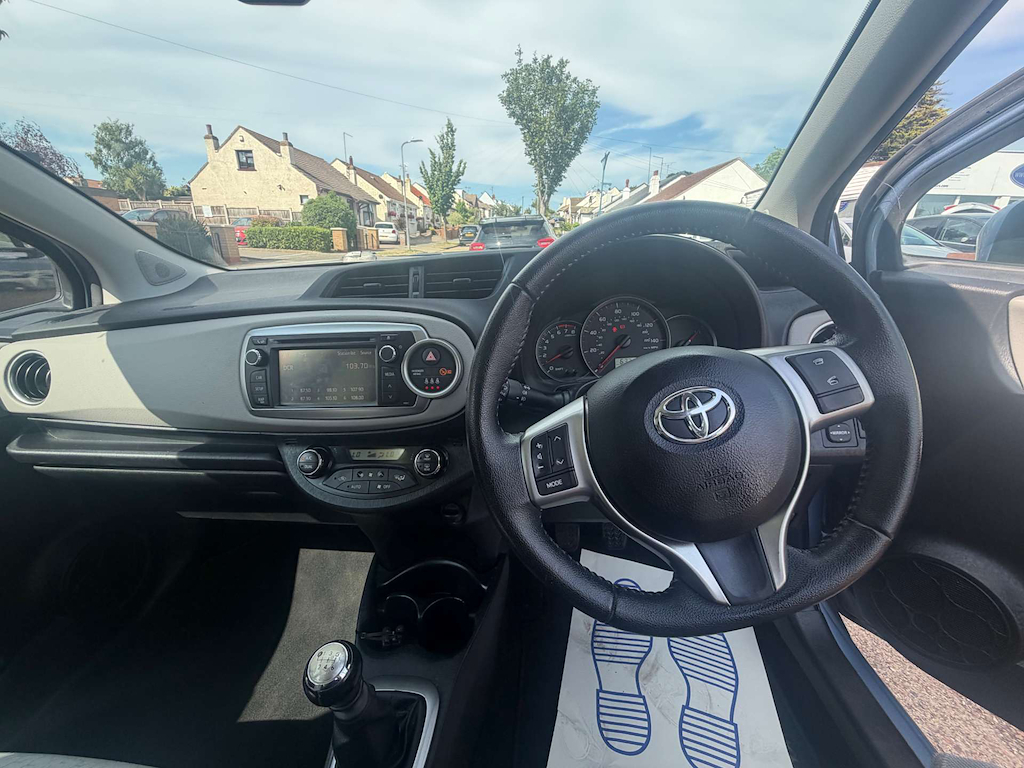 Toyota Yaris 1.33 Dual Vvt-i Tr Euro 5 Grey #8