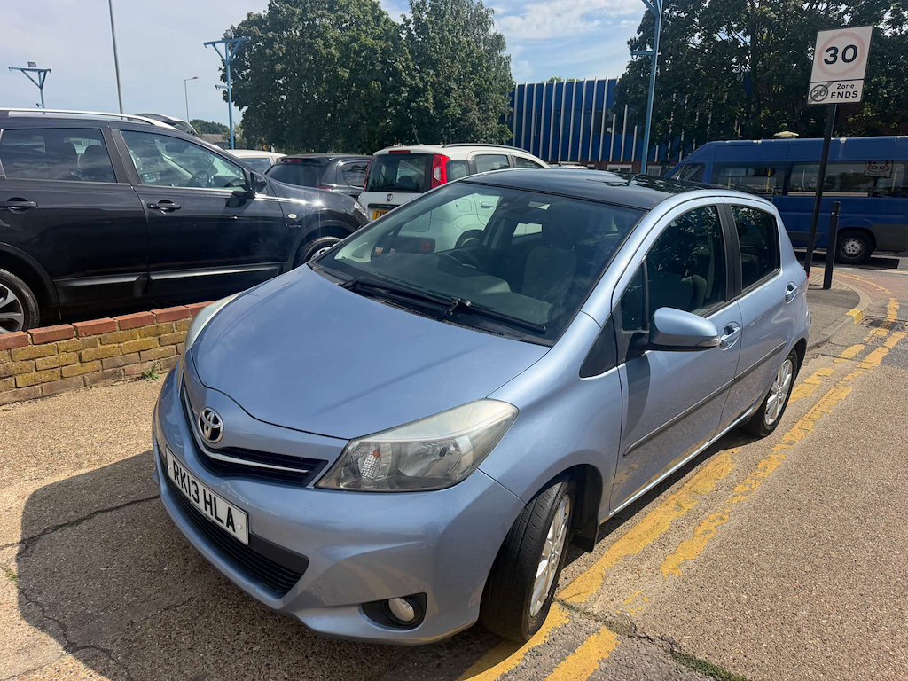 Toyota Yaris 1.33 Dual Vvt-i Tr Euro 5 Grey #1