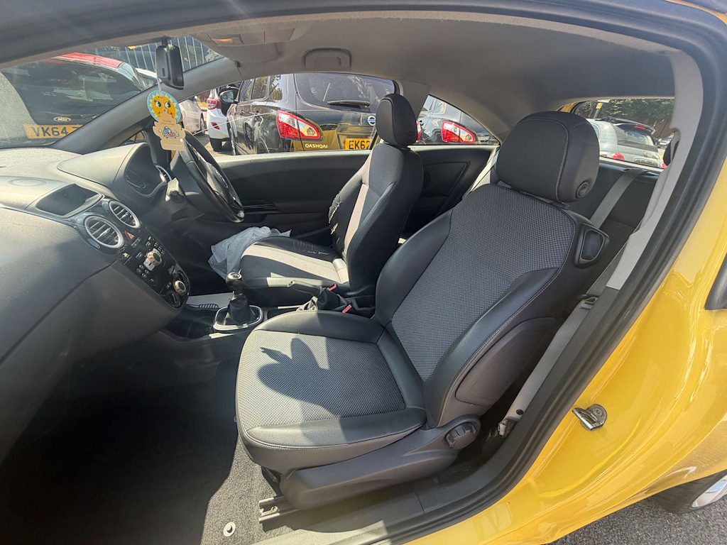 Vauxhall Corsa Design Yellow #4