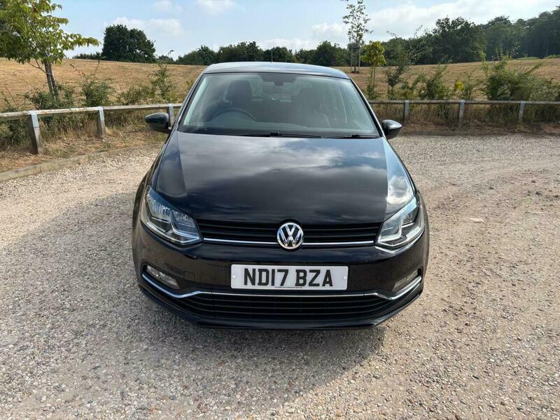 Volkswagen Polo 1.2 Tsi Bluemotion Tech Black #4