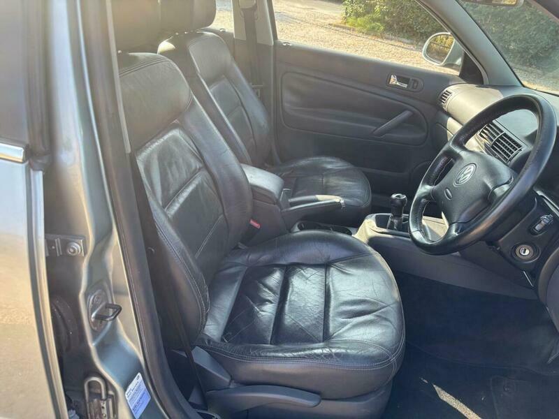 Volkswagen Passat Highline 130Bhp Silver #24