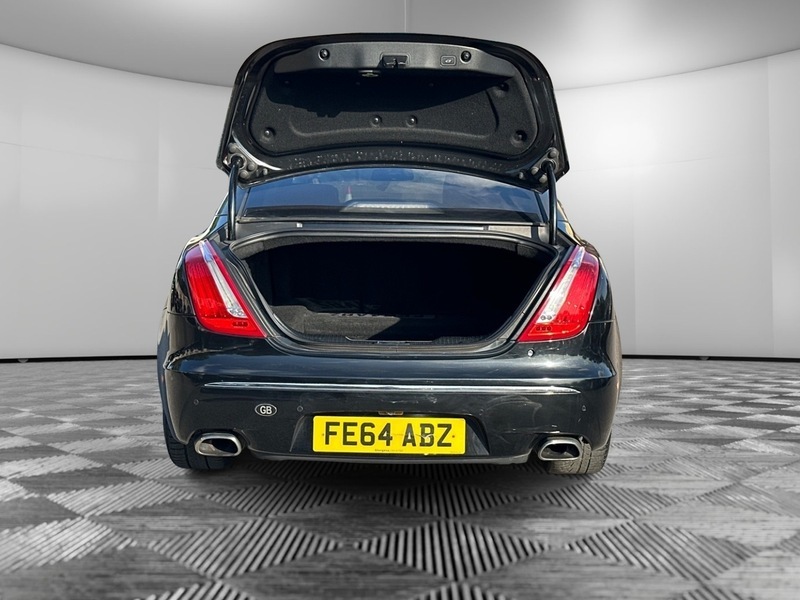 Jaguar XJ Grey #9