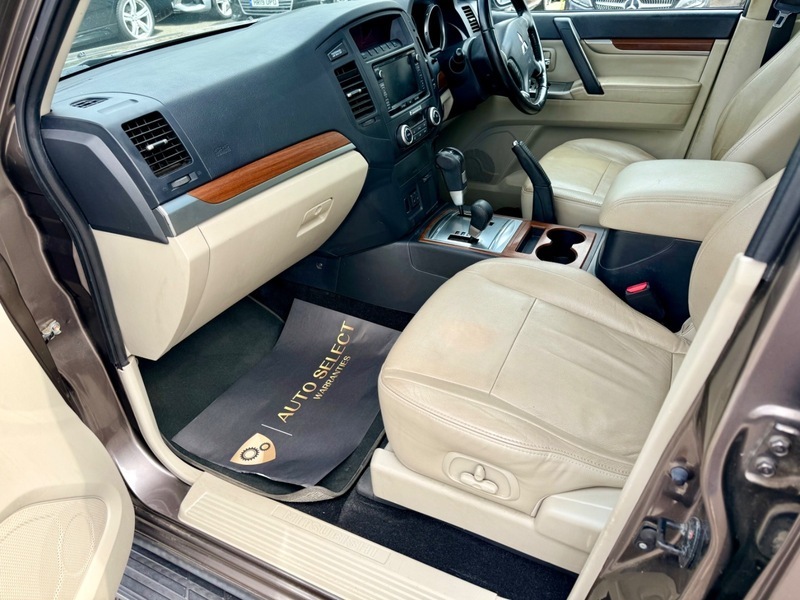 Mitsubishi Shogun Shogun Sg3 Di-d Lwb Black #11