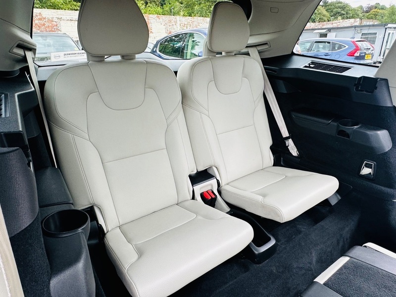 Volvo XC90 D5 Momentum Awd Black #39