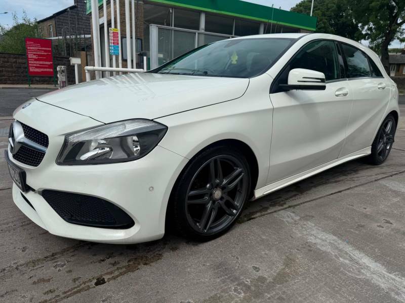 Mercedes-Benz A Class 1.5 A180d Amg Line Executive Euro 6 Ss - NK66OZU White #2