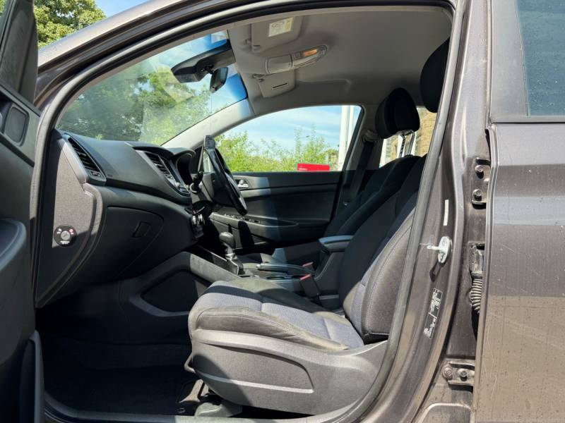 Hyundai Tucson Suv 1.6 Gdi Blue Drive S Suv Eur Beige #12