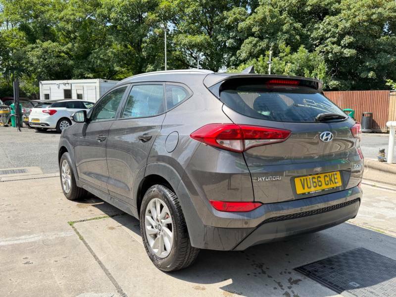 Hyundai Tucson 1.7 Crdi Blue Drive Se Nav Euro 6 Ss Grey #4